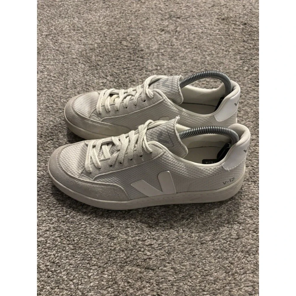 Veja pre owned